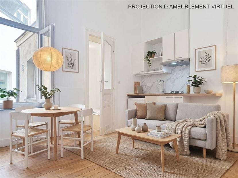 IMMOSCHMIDT - (Ref. 29662)  ELSE (Châtelain) - DIRECT BESCHIKBAAR: Prachtige gerenoveerde studio op de 1e verdieping, bestaande uit een mooie woonkame