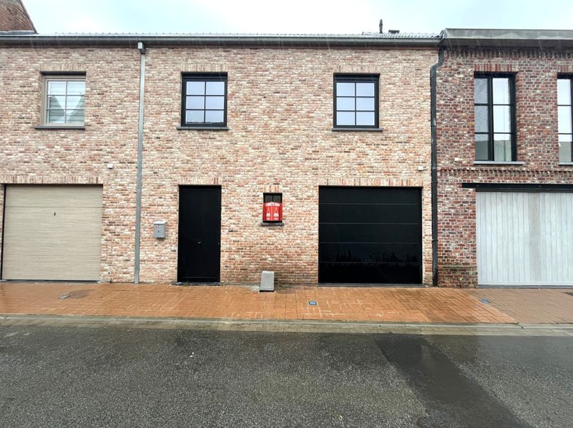Huis te huur in Lepelstraat 6,
                    8840 Oostnieuwkerke