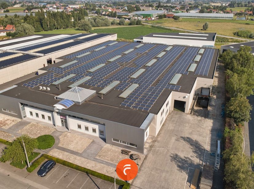 Een tijdloos en goed onderhouden bedrijfsgebouw (bj: 1994)&amp;nbsp; gelegen in milieubelastend industriegebied wat het geschikt maakt voor brede industri