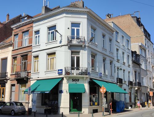                                         Appartementsgebouw te koop in Elsene, € 695.000
