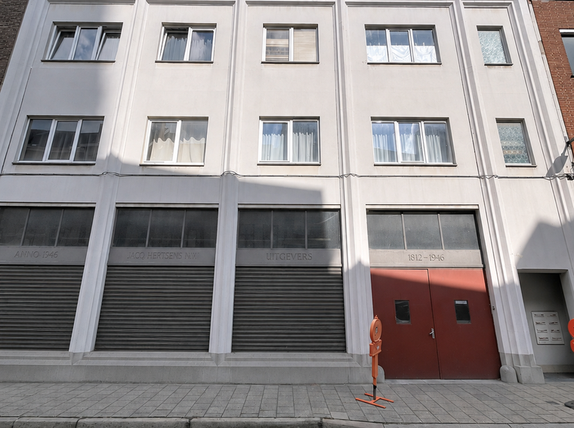 Appartement te koop in Rijnpoortvest 15 bus 104,
                    2000 Antwerpen