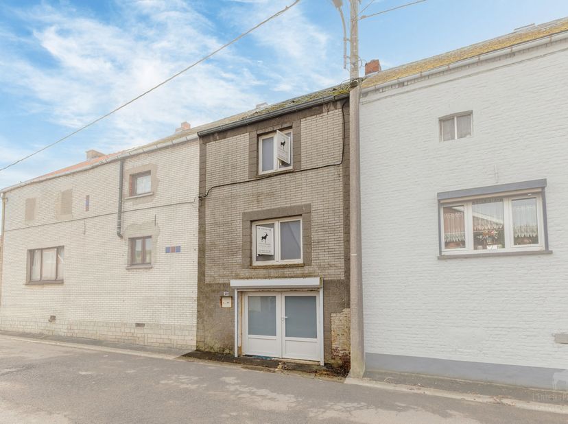 Huis te koop in ,
                    6150 Anderlues