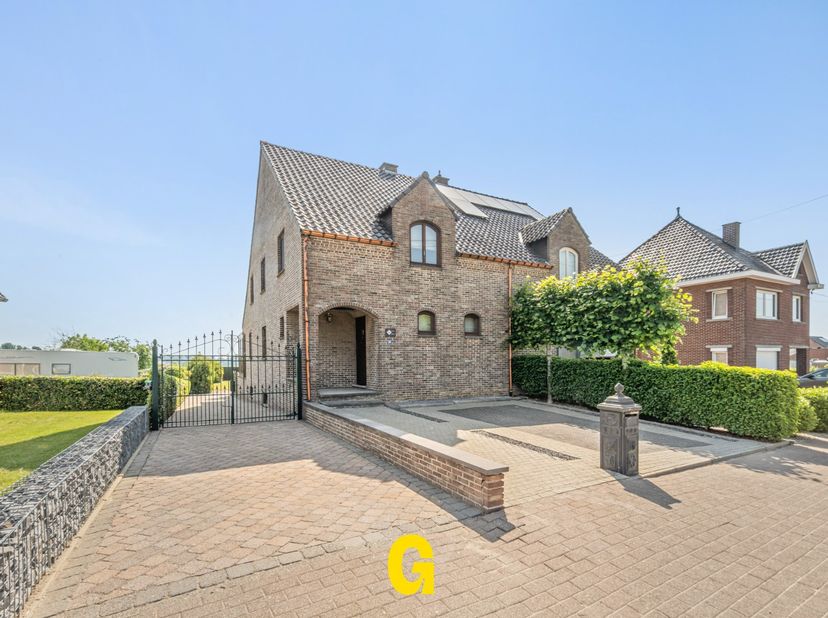 Huis te koop in Romeinsestraat 35,
                    3740 Bilzen