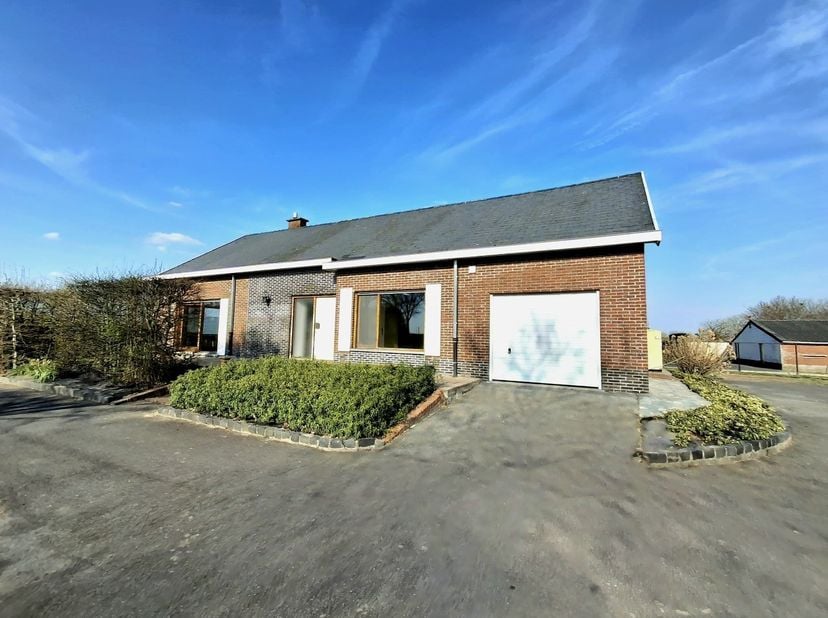 Maison à louer
                    à 9800 Meigem