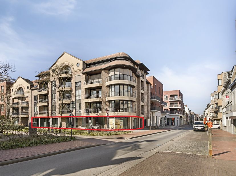 Bedrijfsvastgoed te huur in Noordstraat 109,
                    8800 Roeselare