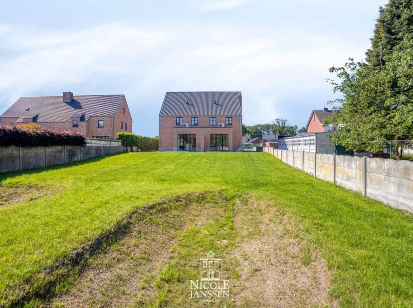 Maison à vendre
                    à 3670 Ellikom