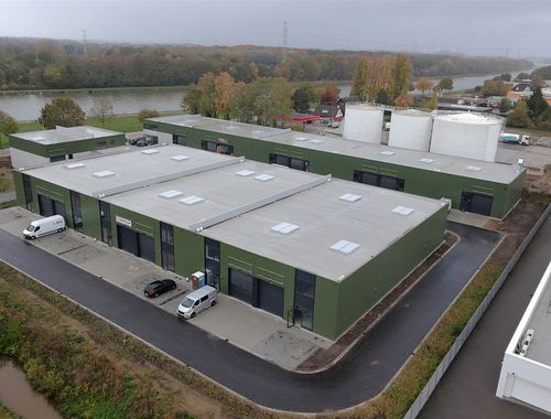                                         Opslagplaats te huur in Beringen, € 2.400
