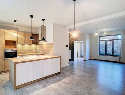                                         Appartement à louer à Poperinge, € 675

