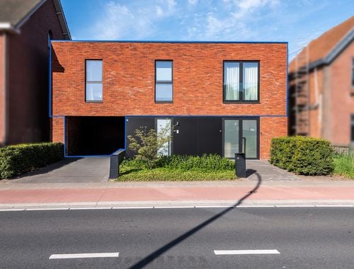                                         Appartement à louer à Ravels, € 1.250

