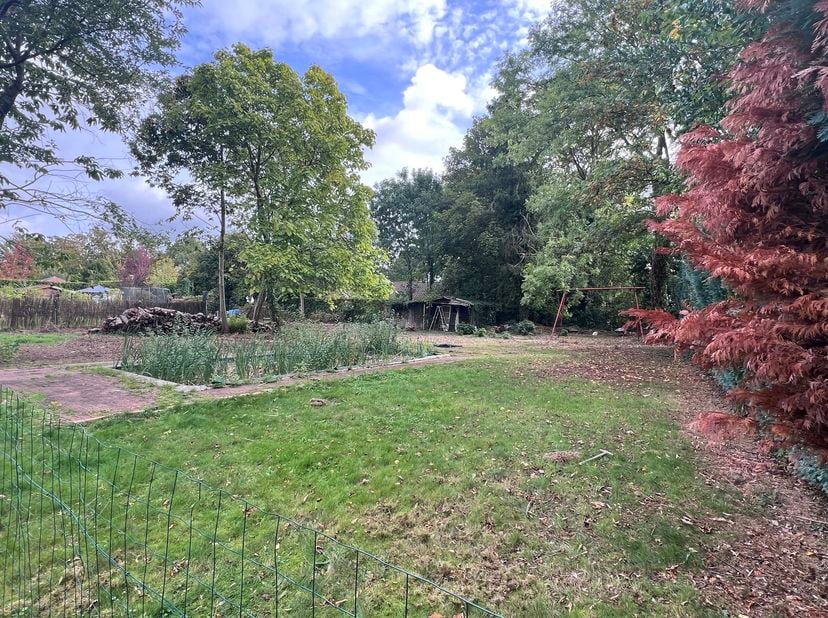 Grond te koop in ,
                    1410 Waterloo