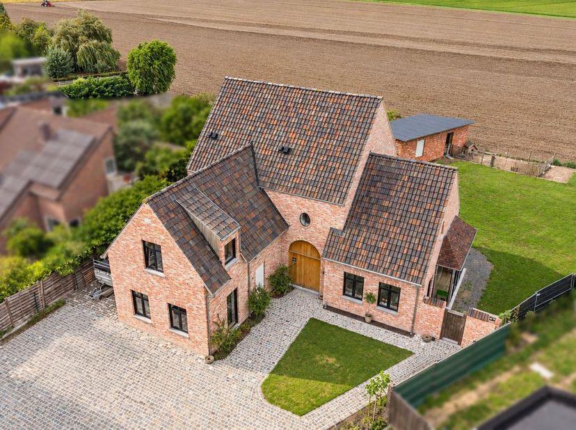 Maison à vendre à Pottebezemstraat 71,
                    8680 Koekelare