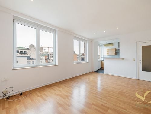                                         Studio te koop in Brussel, € 215.000
