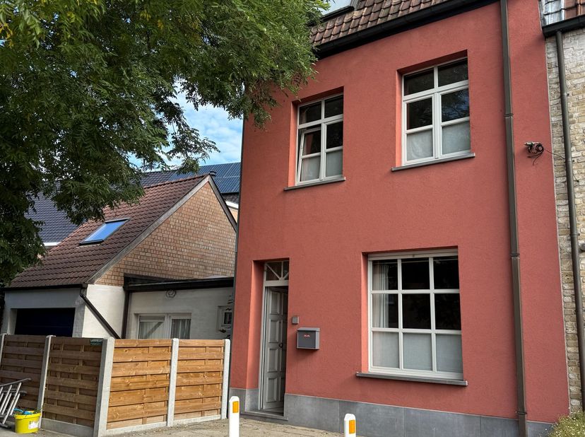 Huis te huur in Leiselestraat 1,
                    8200 Sint-Andries