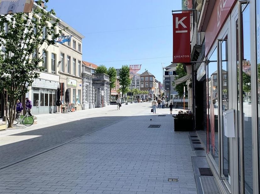 Bien professionnel à louer
                    à 2800 Mechelen