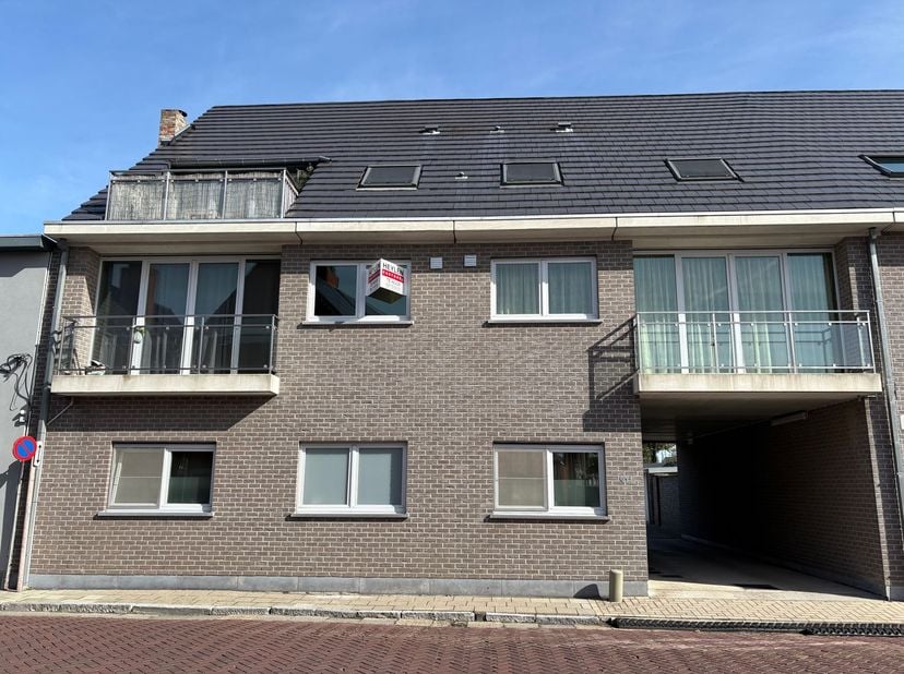 Appartement te huur in Rinkhout 97 bus w2,
                    9240 Zele