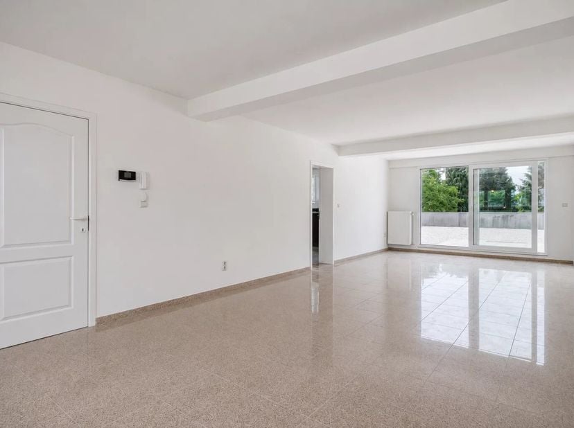 Appartement à vendre
                    à 3510 Kermt
