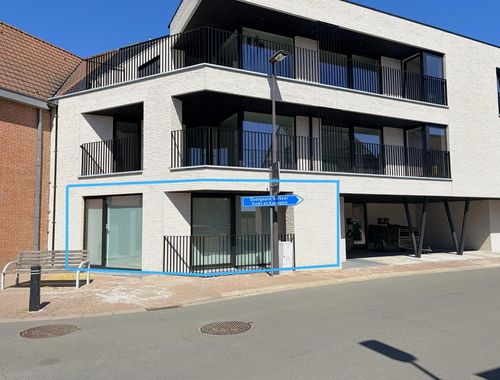                                         Appartement à louer à Aarsele, € 850
