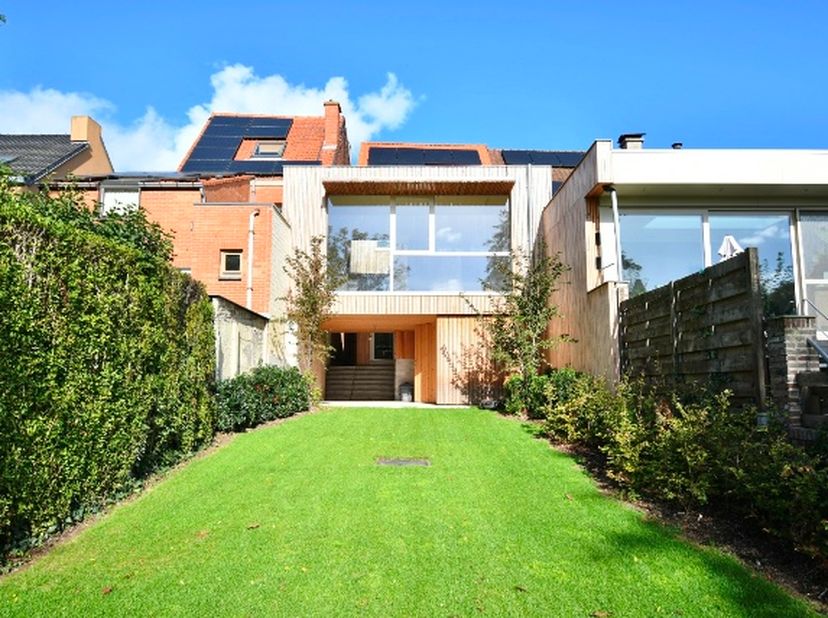 Huis te huur in Stationstraat 137,
                    9250 Waasmunster