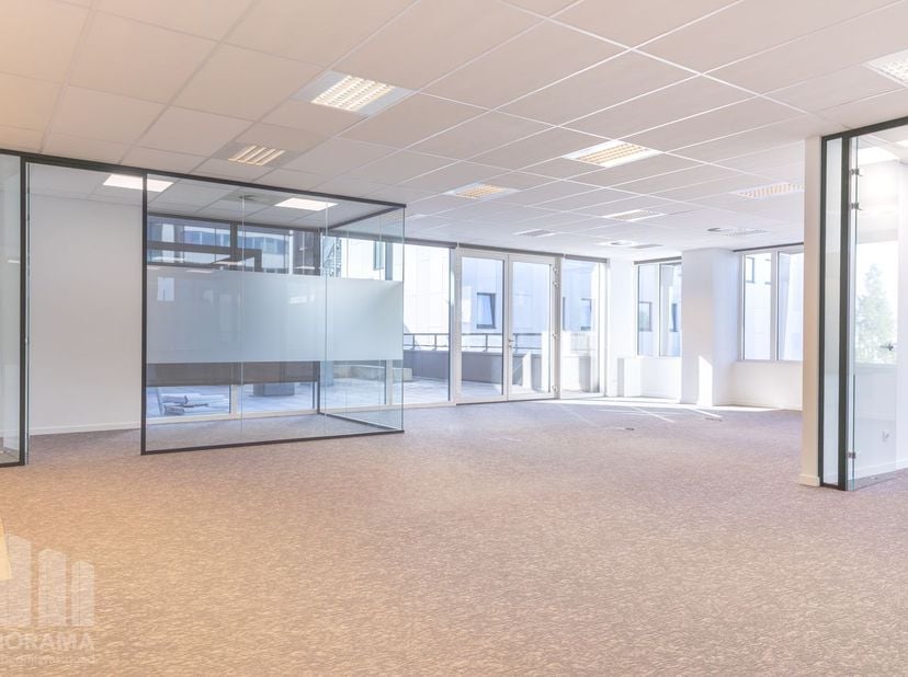 Bedrijfsvastgoed te huur in Kwadestraat 153 bus A-B,
                    8800 Roeselare