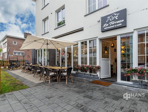                                         Bureaux à vendre à Wilrijk, € 440.000
