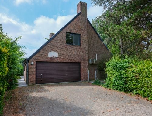                                         Villa à vendre à Kieldrecht, € 260.000
