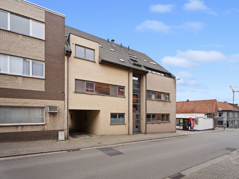 Appartement à vendre
                    à 9420 Mere