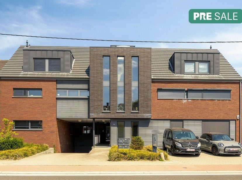 Dit onberispelijke appartement met een bewoonbare oppervlakte van 54 m² combineert comfort, ruimte en een praktische indeling. <br />
<br />
De lichtr
