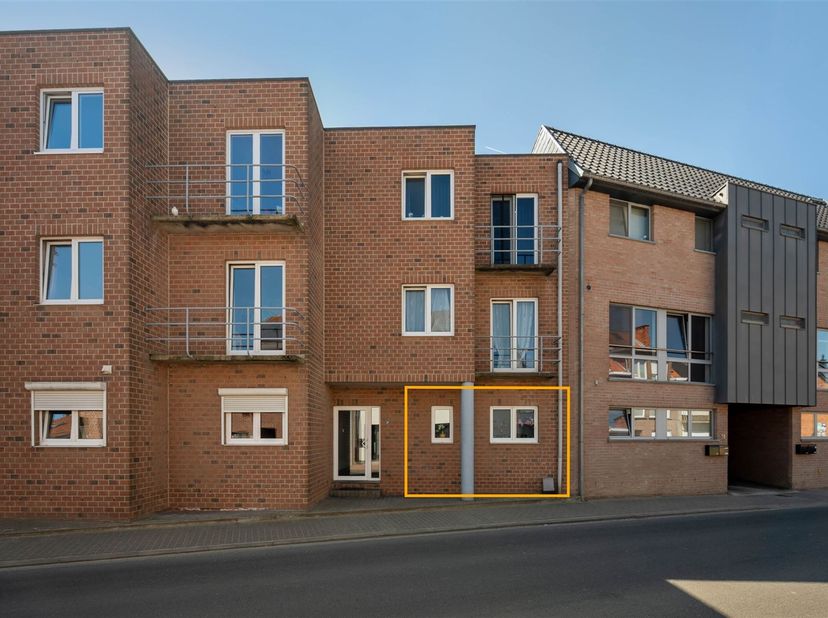 Bienvenue dans ce charmant appartement au cœur de Merchtem ! Cet appartement moderne et bien entretenu offre un équilibre parfait entre confort et fon