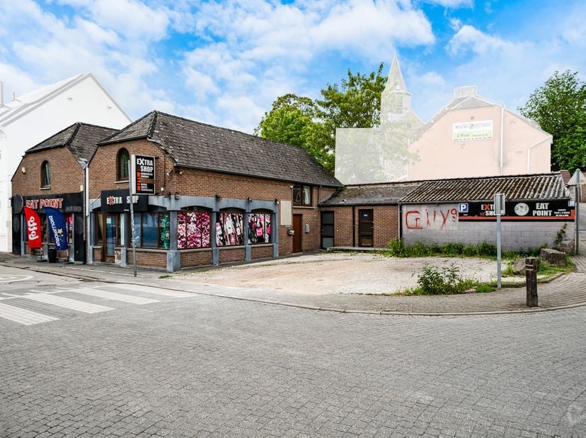 Ideaal gelegen op een steenworp van Le Douaire en het centrum van Ottignies, biedt dit opbrengsteigendom in Céroux-Mousty een zeldzame opportuniteit v