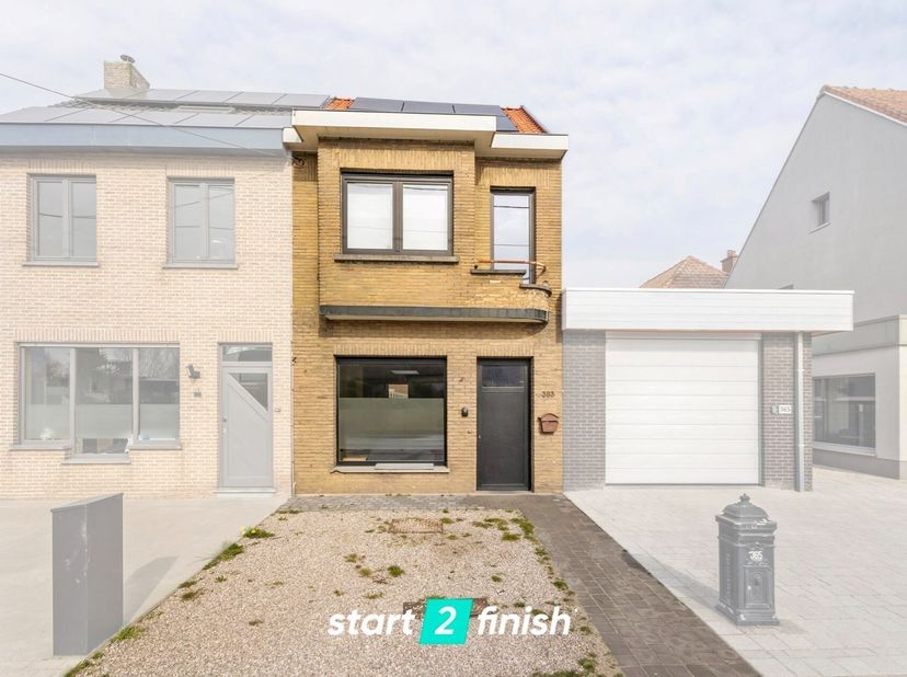 Bent u op zoek naar een volledig gerenoveerde woning met een uitzonderlijk laag energieverbruik? Deze prachtige woning aan de Ardooisesteenweg in Roes