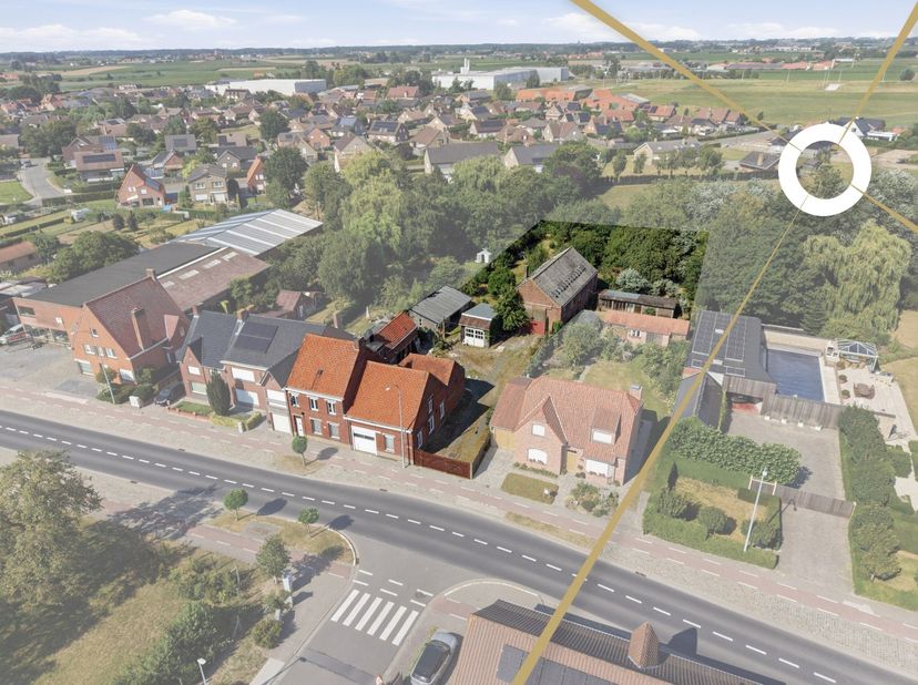 Bent u op zoek naar een eigendom met tal van mogelijkheden? Dan is deze unieke aanbieding in Langemark beslist een bezoek waard.<br />
<br />
Op het p