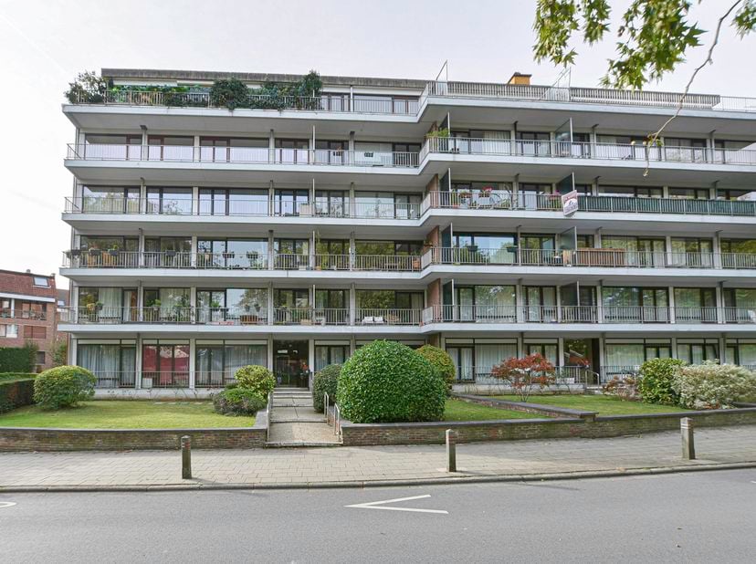 Appartement te huur in Avenue Jules du Jardin 39,
                    1150 Sint-Pieters-Woluwe