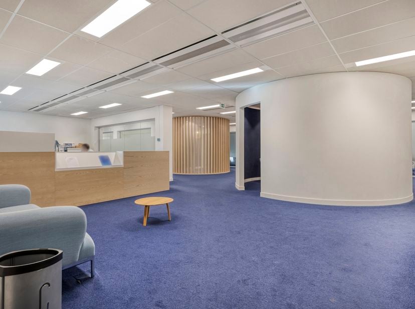 Bedrijfsvastgoed te huur in Berchemstadionstraat 72,
                    2600 Berchem