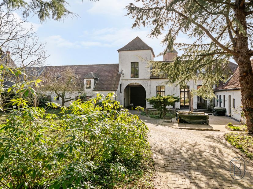 Maison à vendre
                    à 7750 Orroir