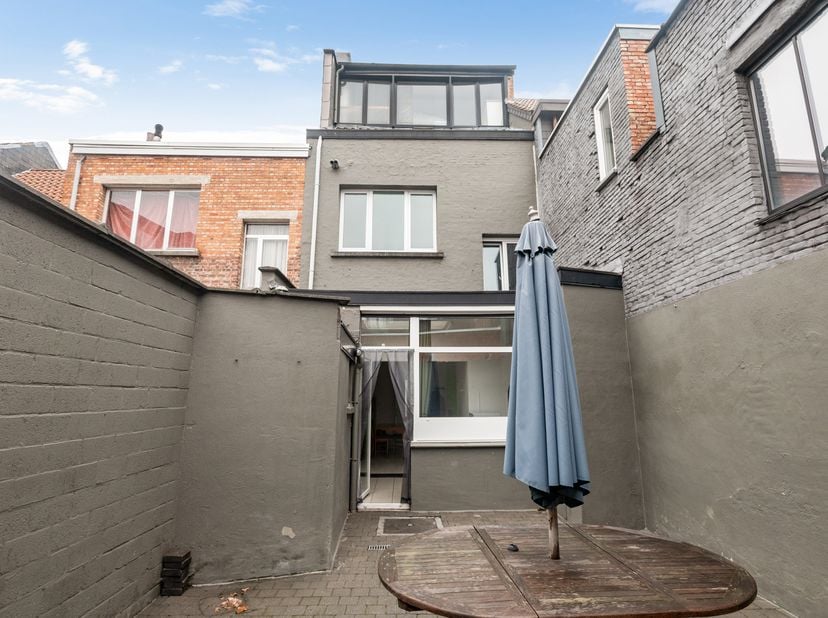 Maison à vendre à Van Heybeeckstraat 14,
                    2170 Merksem