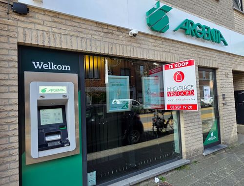                                         Commerce à vendre à Wommelgem, € 299.000
