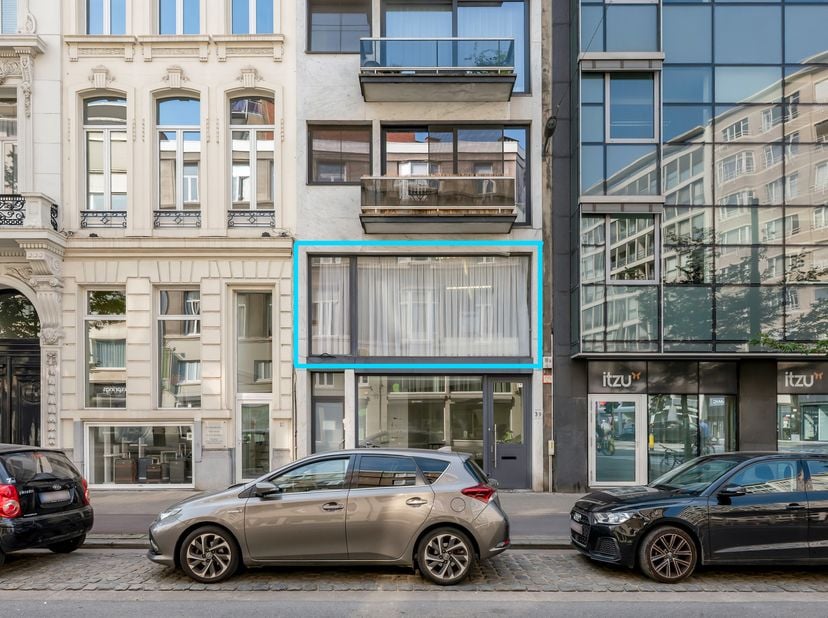 Bien professionnel à vendre
                    à 2018 Antwerpen