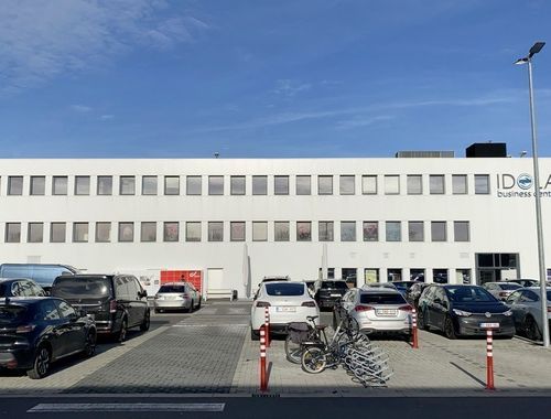                                         Kantoor te huur in Lochristi, € 4.000
