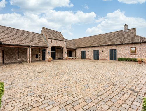                                         Villa à vendre à Oosterzele, € 1.499.000
