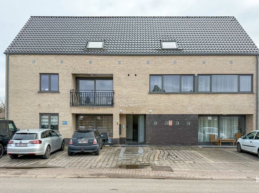 Bij ImmoFusion 7/7 “open huis” : klik op onze 3D-TOUR<br />
Ruim en energiezuinig duplex appartement (126 m²) met 3 slaapkamers en groot terras in de