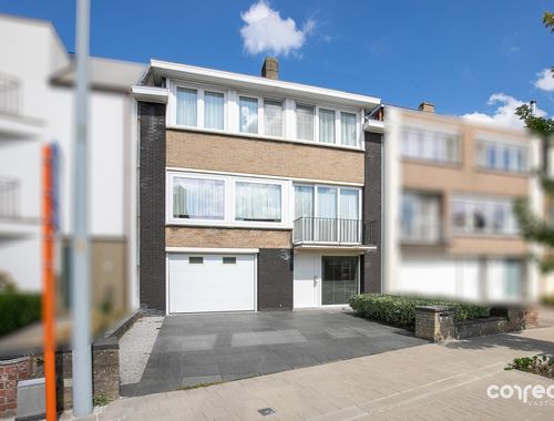                                         Maison à vendre à Sint-Kruis, € 324.900

