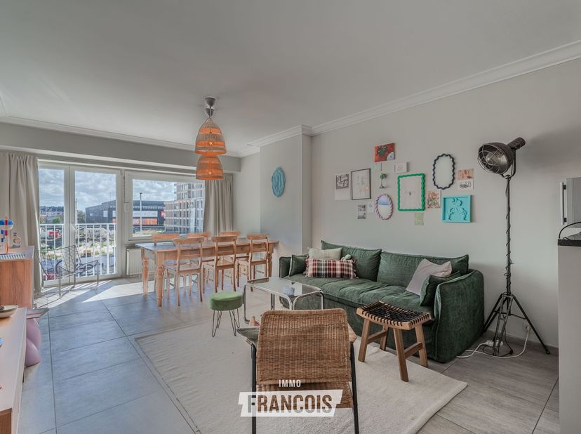 Appartement te koop in Troonstraat 99 bus 0202,
                    8400 Oostende