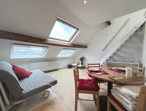                                         Appartement te huur in Elsene, € 950
