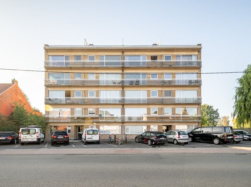Appartement te koop in Rumbeeksesteenweg 262A bus 1,
                    8800 Rumbeke