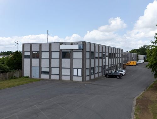                                         Bedrijfsgebouw te huur in Zulte, € 5.750
