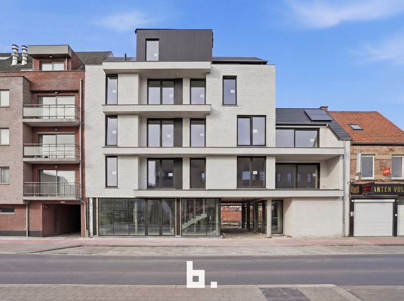 Ontdek Residentie HOX, een exclusief nieuwbouwproject aan de Brugsesteenweg, op een steenworp van het bruisende centrum van Roeselare. Dit residentiël