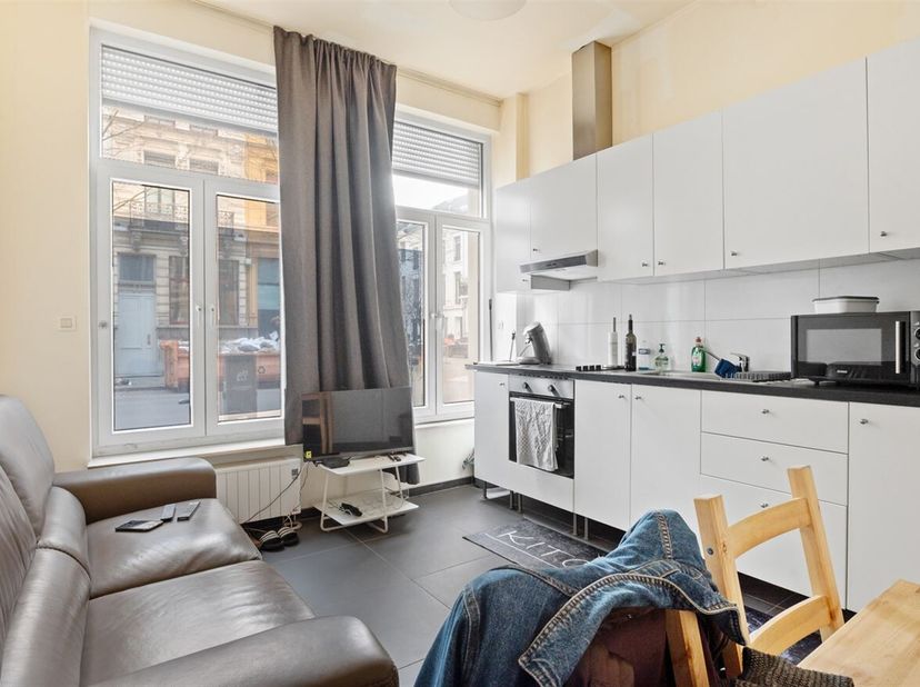 Bien professionnel à vendre
                    à 2060 Antwerpen