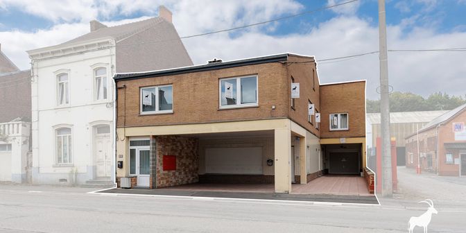 Bedrijfsvastgoed te koop in 6180 Courcelles