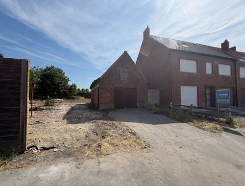                                         Bouwgrond te koop in Ooigem, € 139.000
