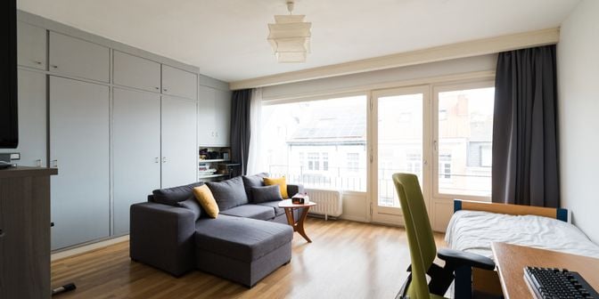 Appartement te koop in Rue Baron de Castro 25, 1040 Etterbeek